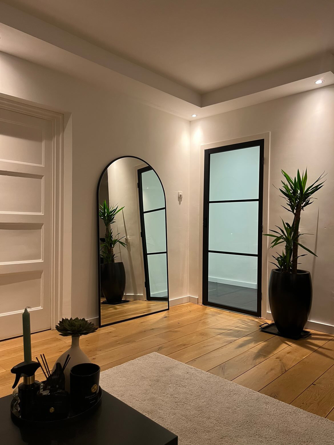 Large Standing Oval Mirror 180x100 Black